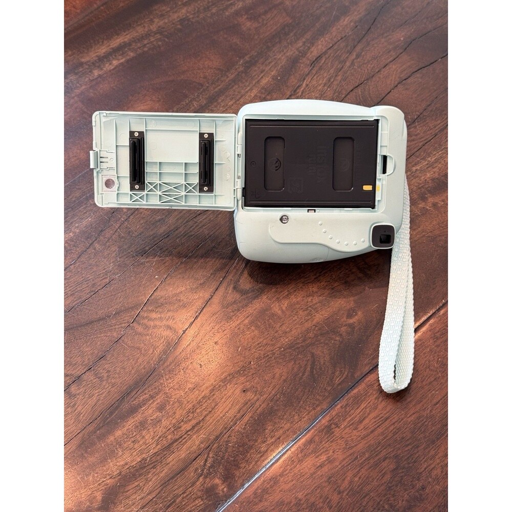 FujiFilm Instax Mini 9 Instant Camera Ice Blue W/selfie Lens and Accessories! - Picture 4 of 12